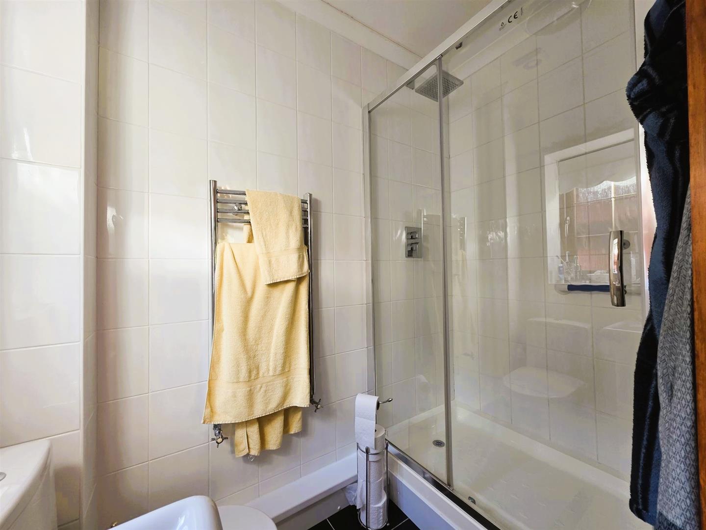 Clos Ty Gwyn, Dafen, Llanelli, SA14 8UT